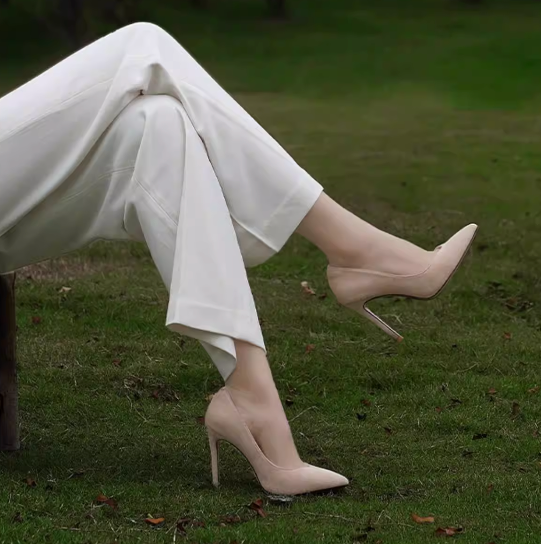Lily Wei Temperament Versatile V-mouth High Heels