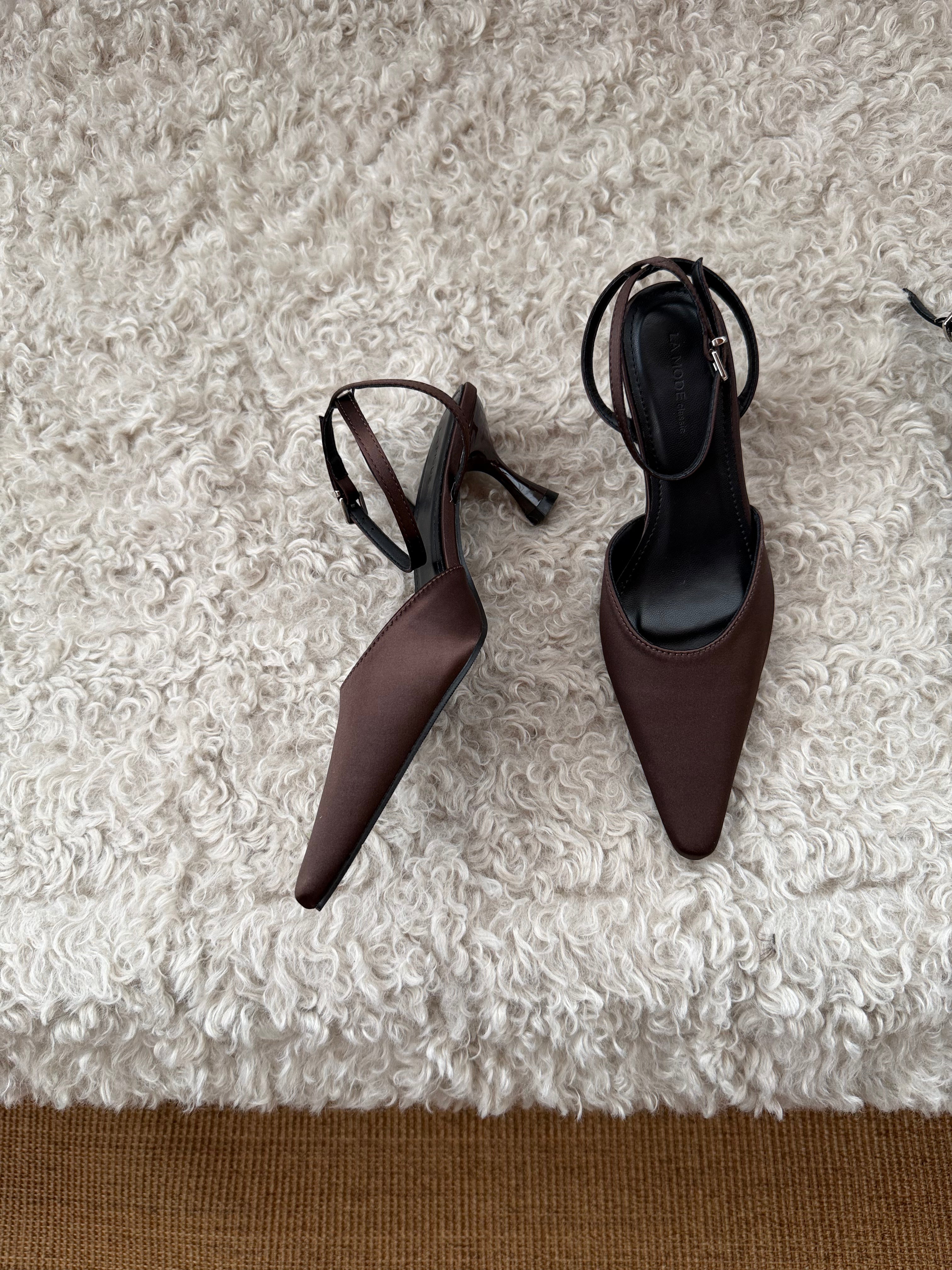 La mode Satin Petal Heels