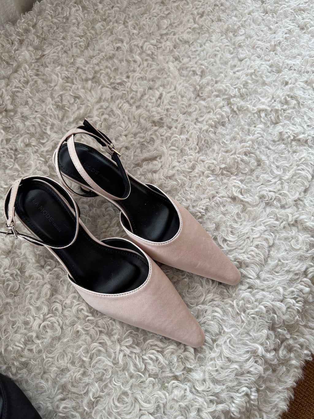 La mode Satin Petal Heels