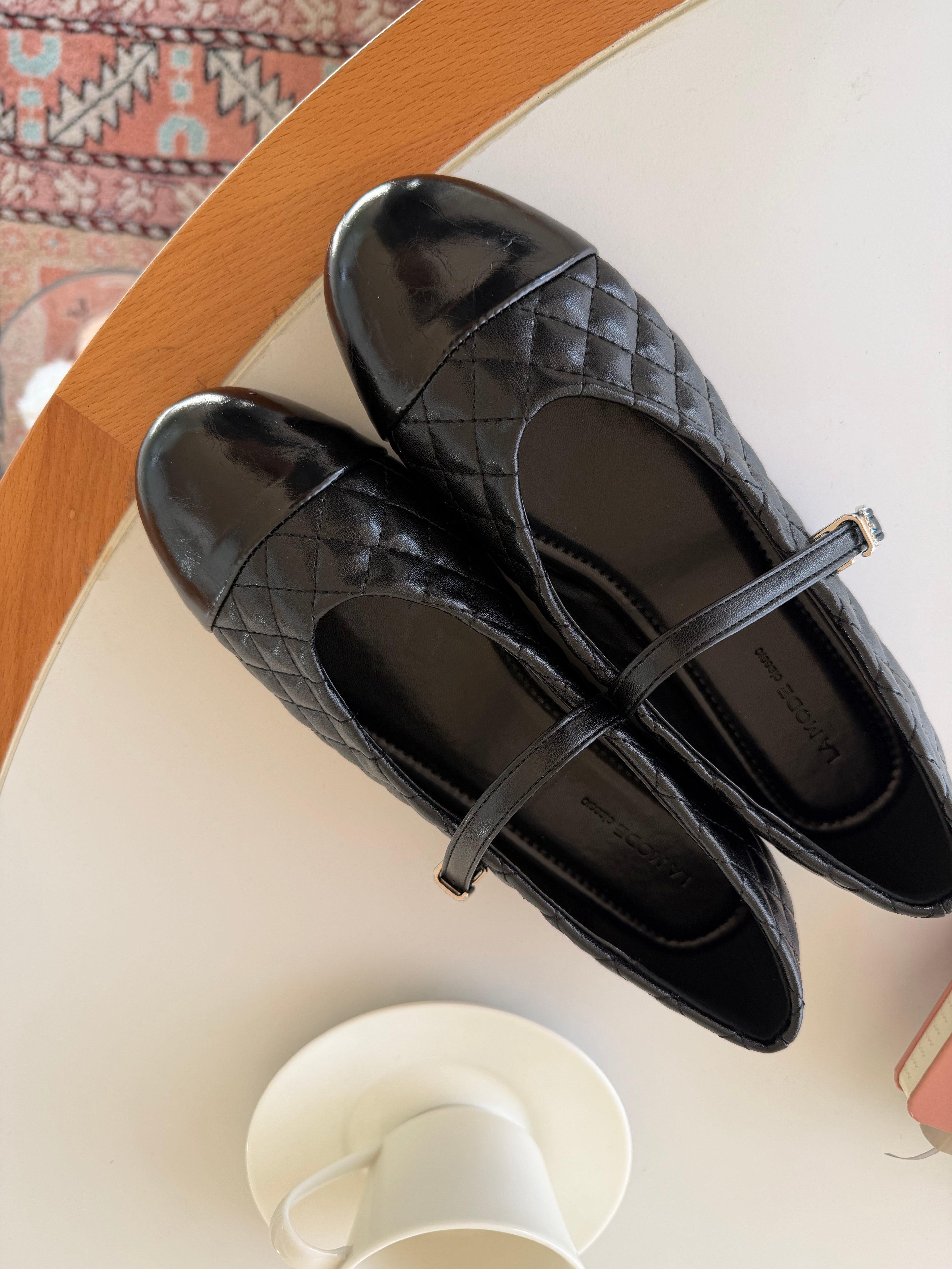 La mode French Quilted Mary Janes