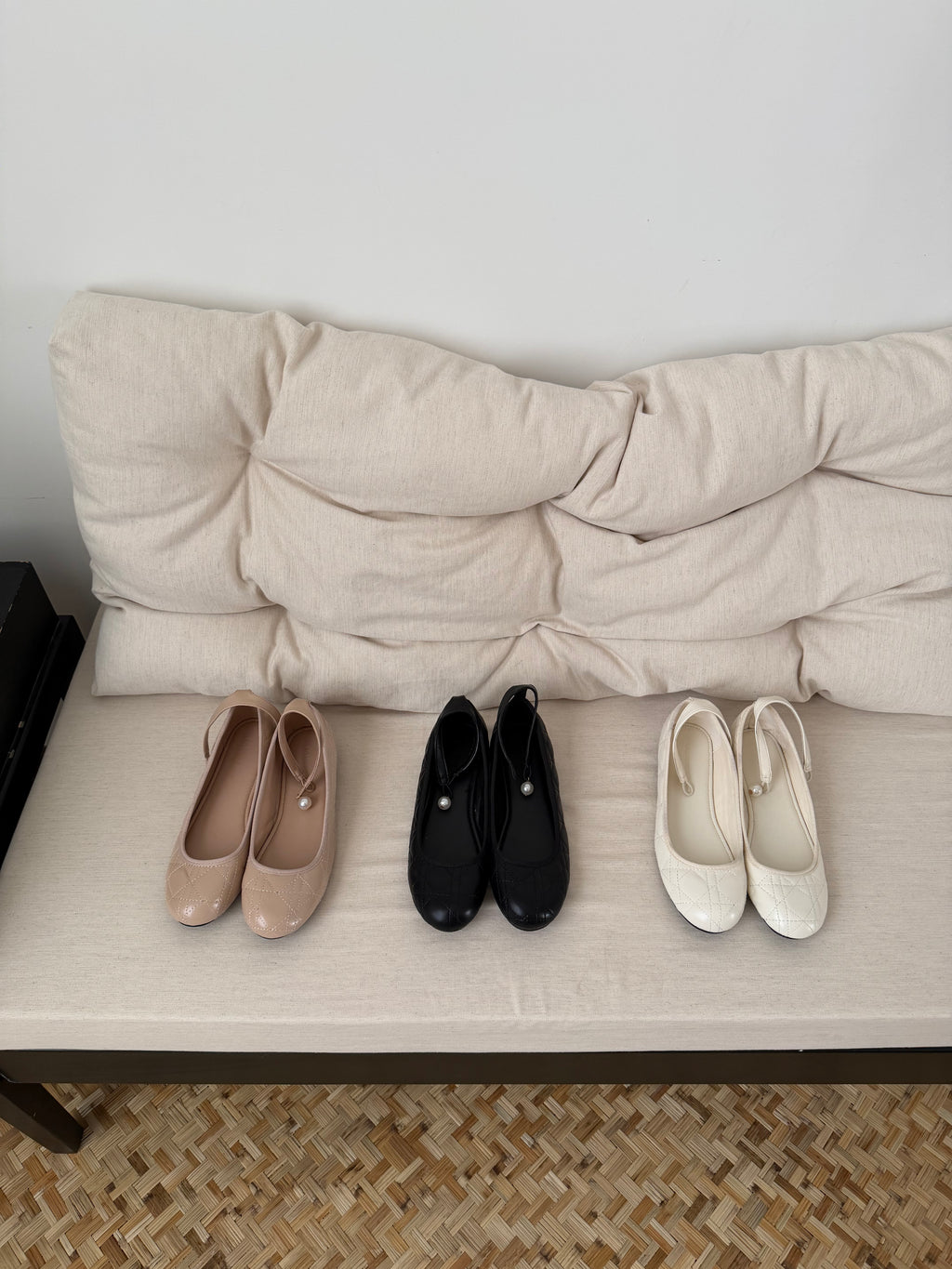 La mode Pearl Quilted Mary Janes