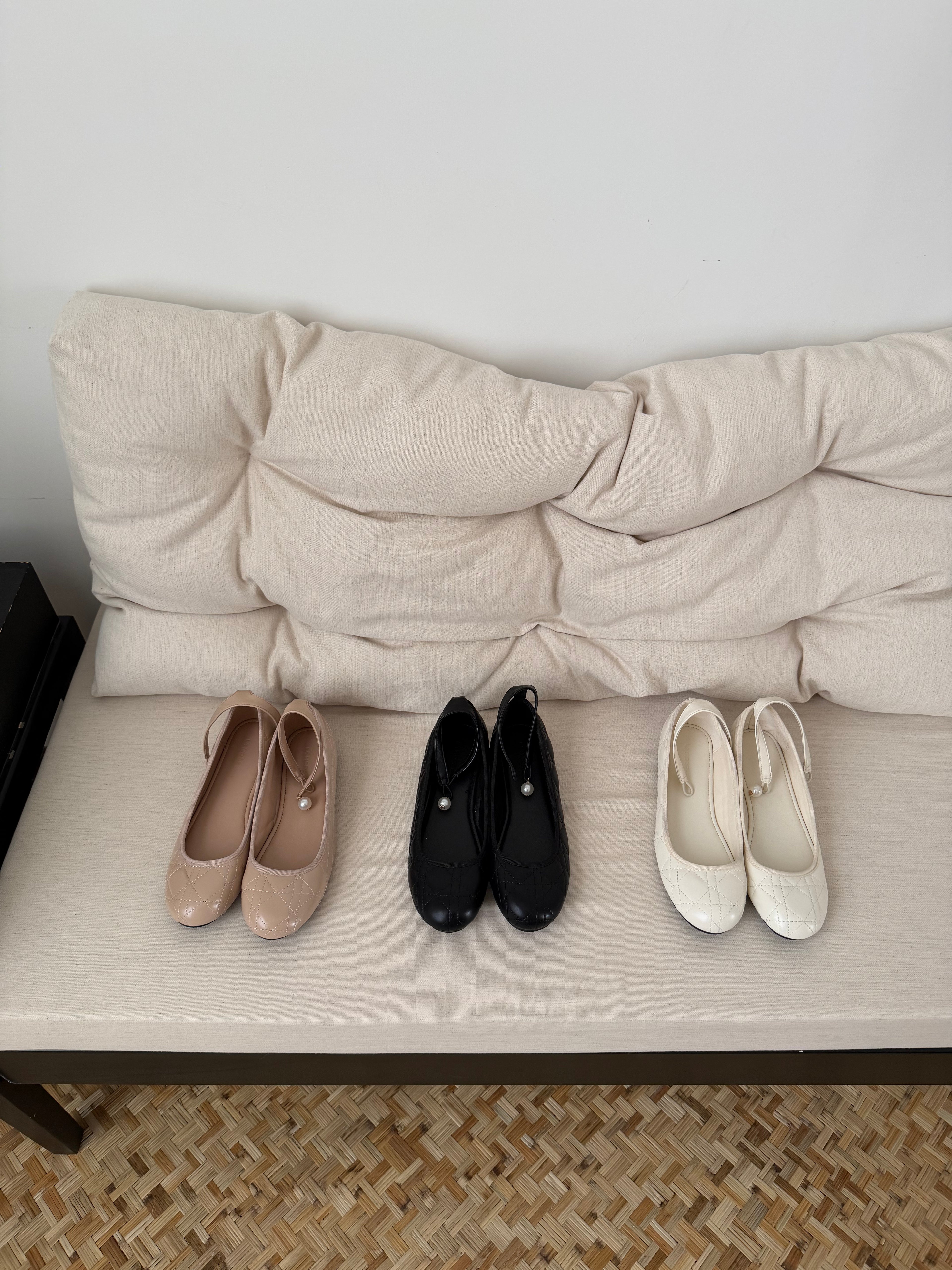 La mode Pearl Quilted Mary Janes