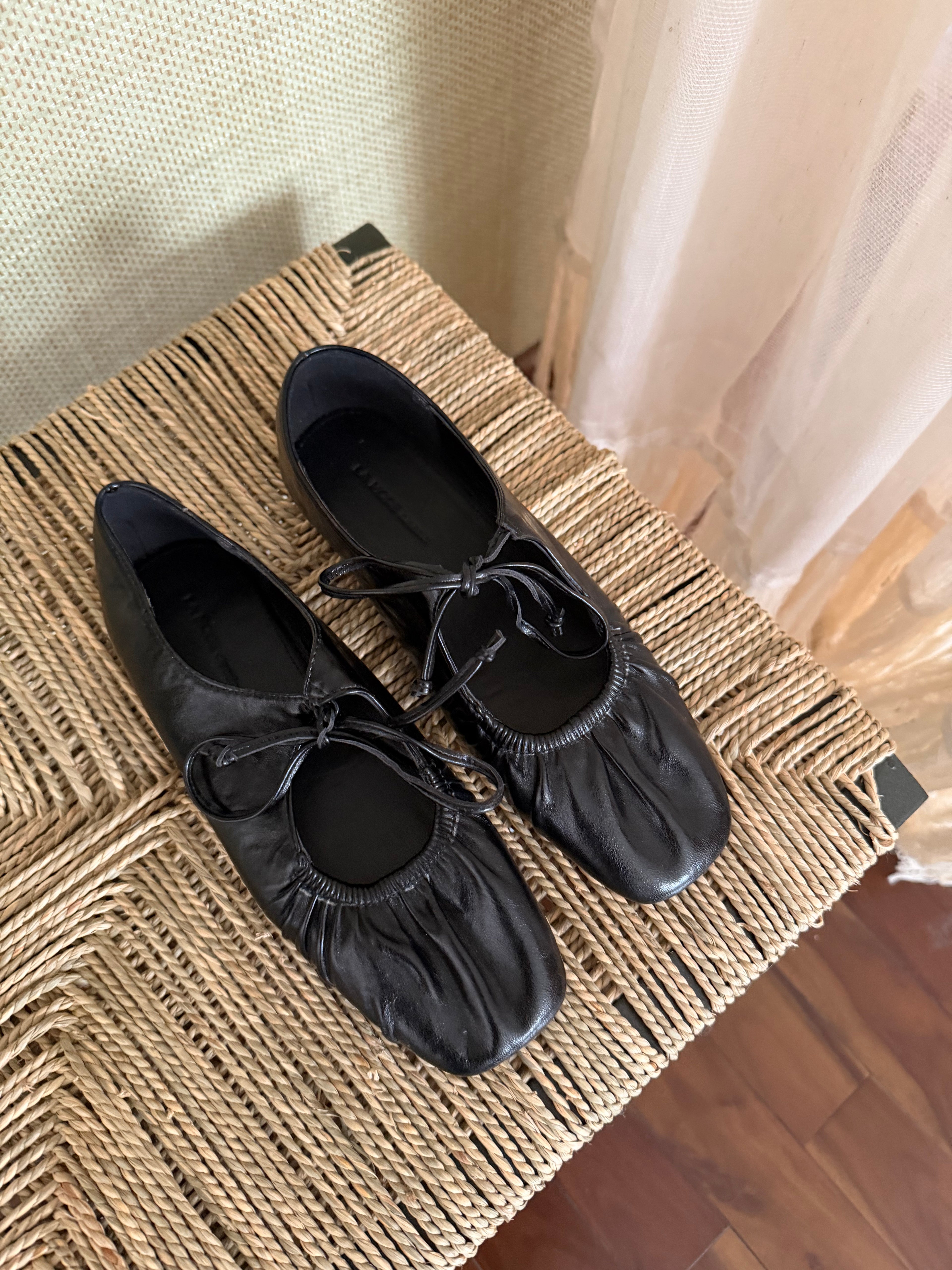 La mode Ruched Square-Toe Elastic Ballet Flats