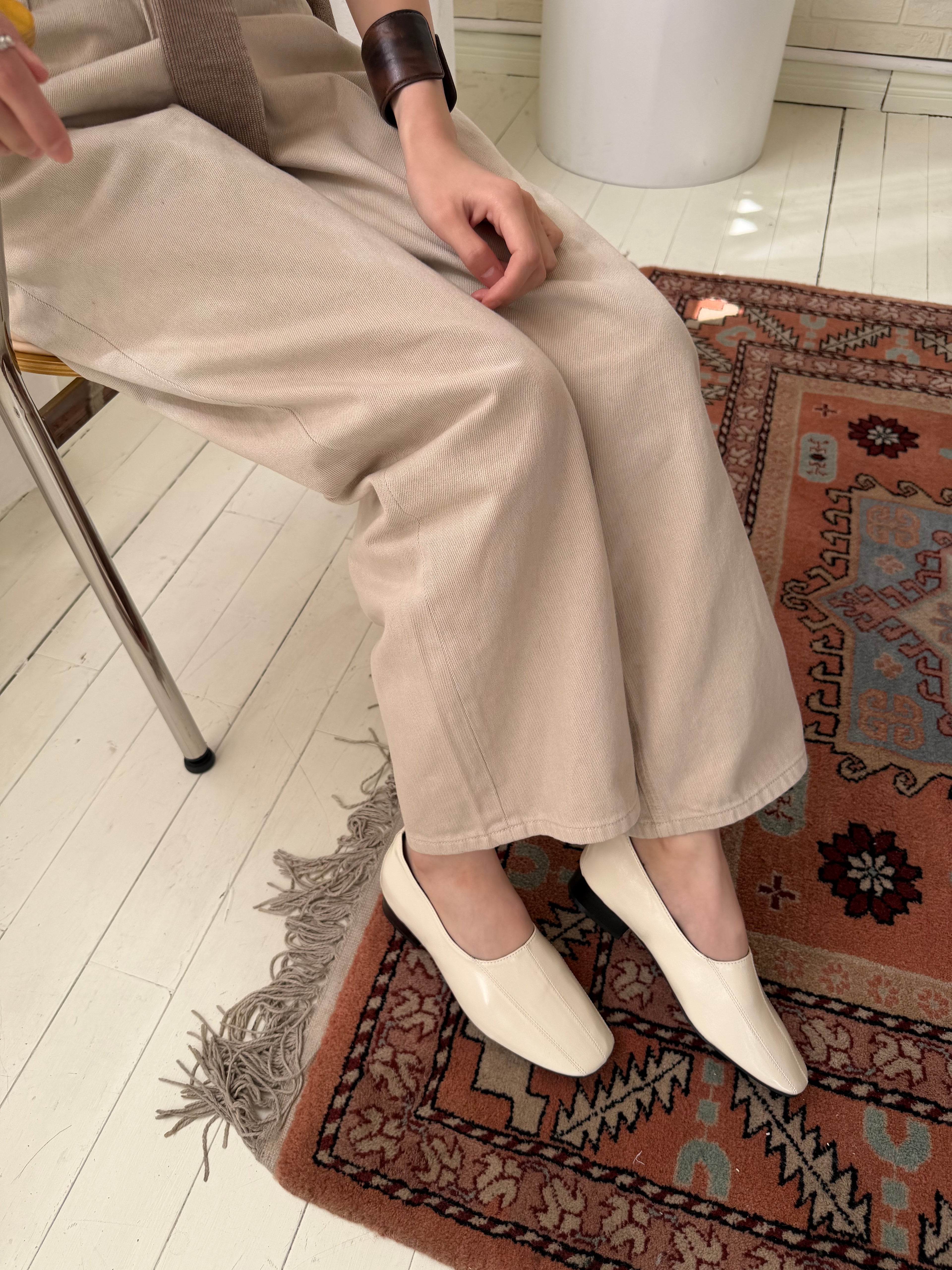 La mode Center Seam Minimalist Square-Toe Heels