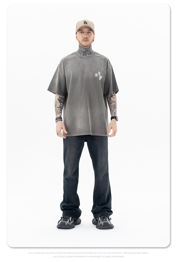 تي شيرت SUP ذو أكمام قصيرة مطبوع عليه شعار ثقيل متدرج أمريكي