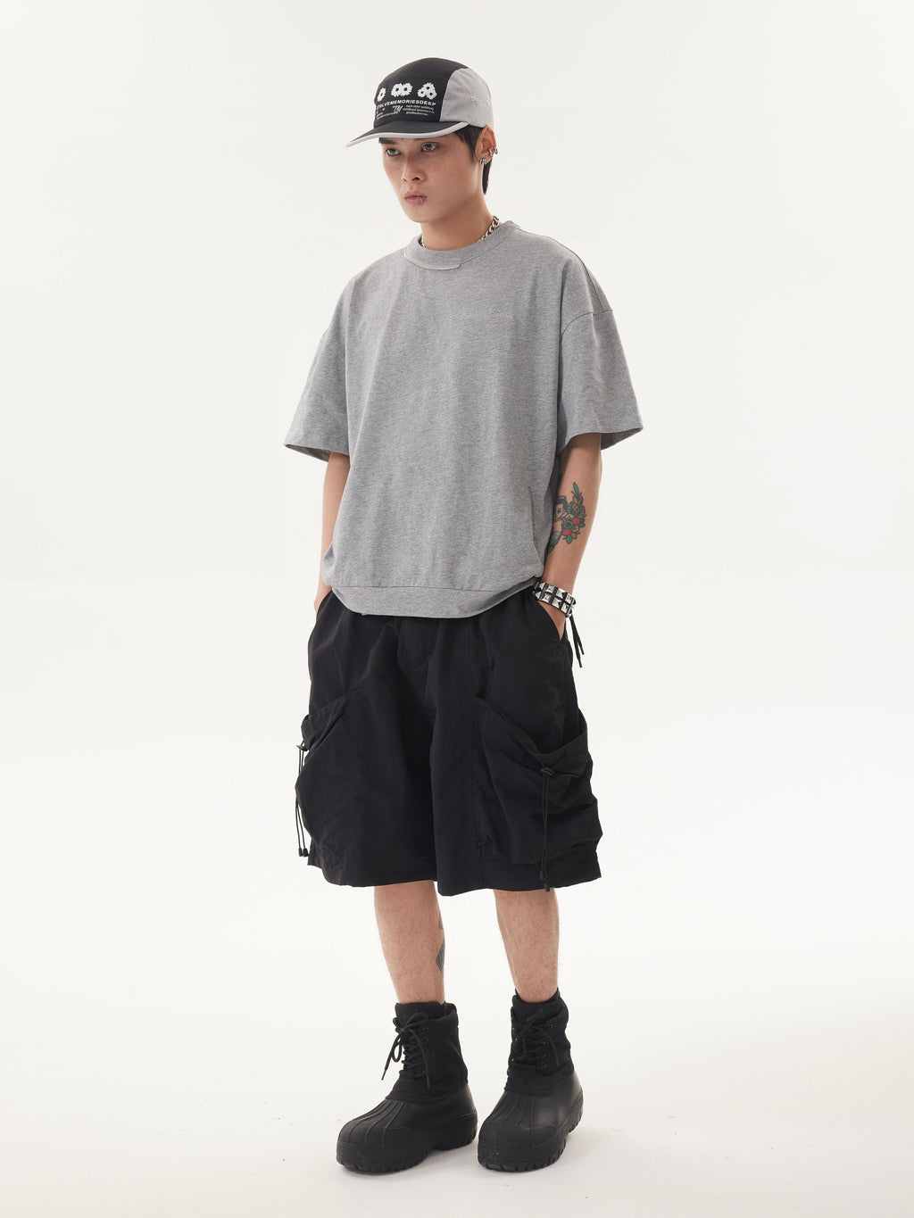 BTSG* Niche Waterproof Wrinkle Fabric Cropped Shorts