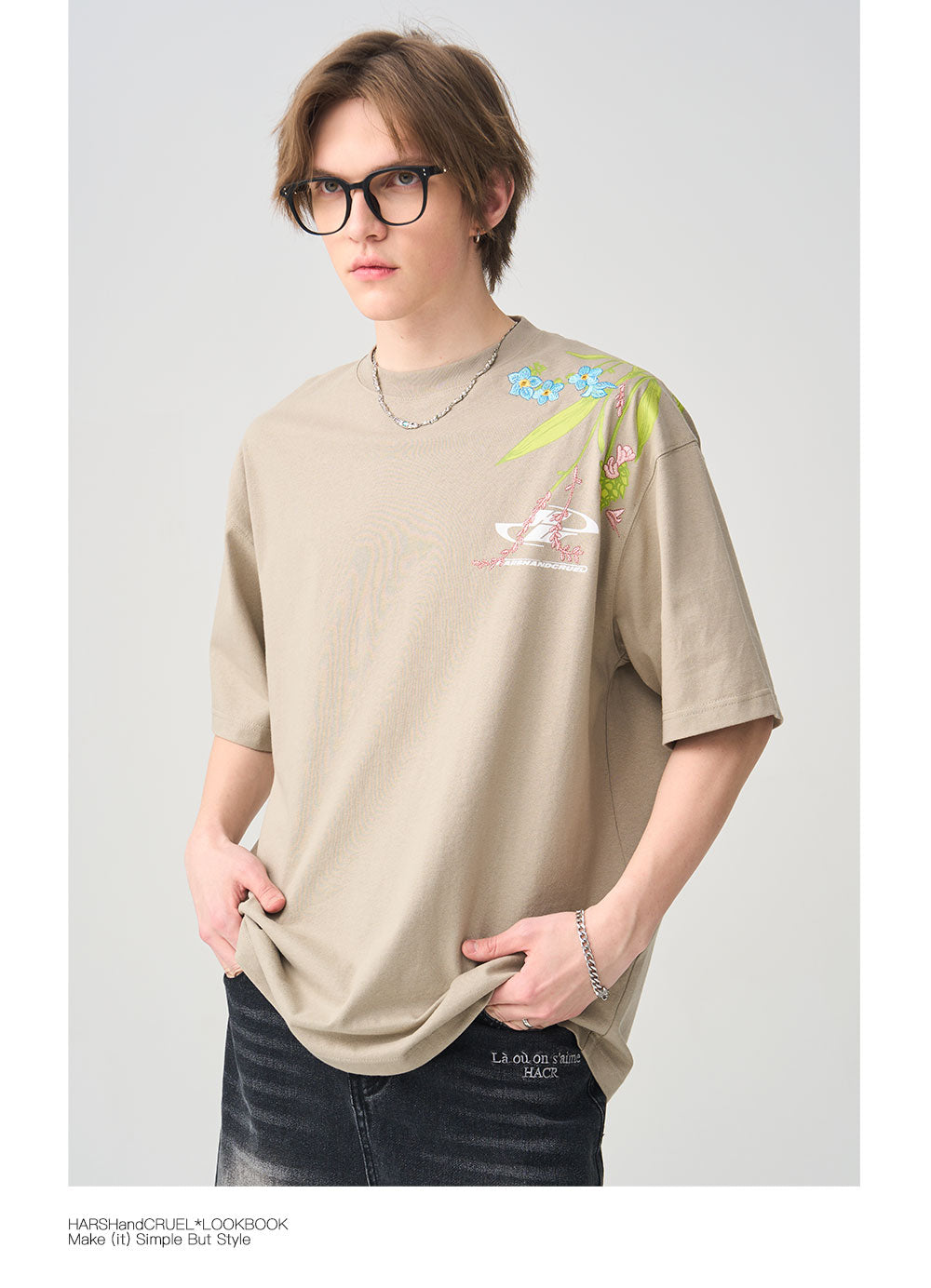 (Clearance) harshandcruel Floral Embroidery Tee