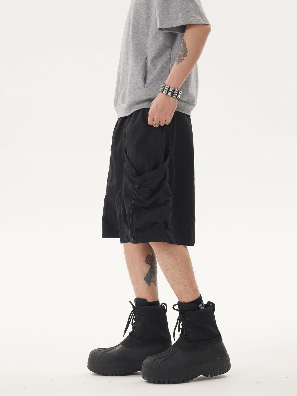 BTSG* Niche Waterproof Wrinkle Fabric Cropped Shorts