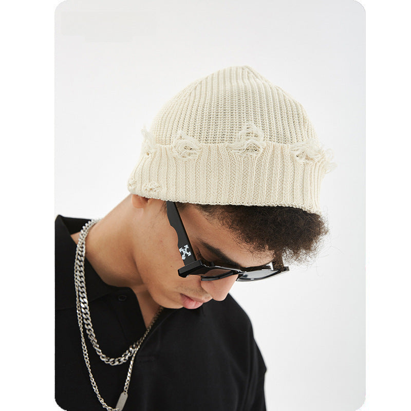 قبعة بوني محبوكة ممزقة من UNF