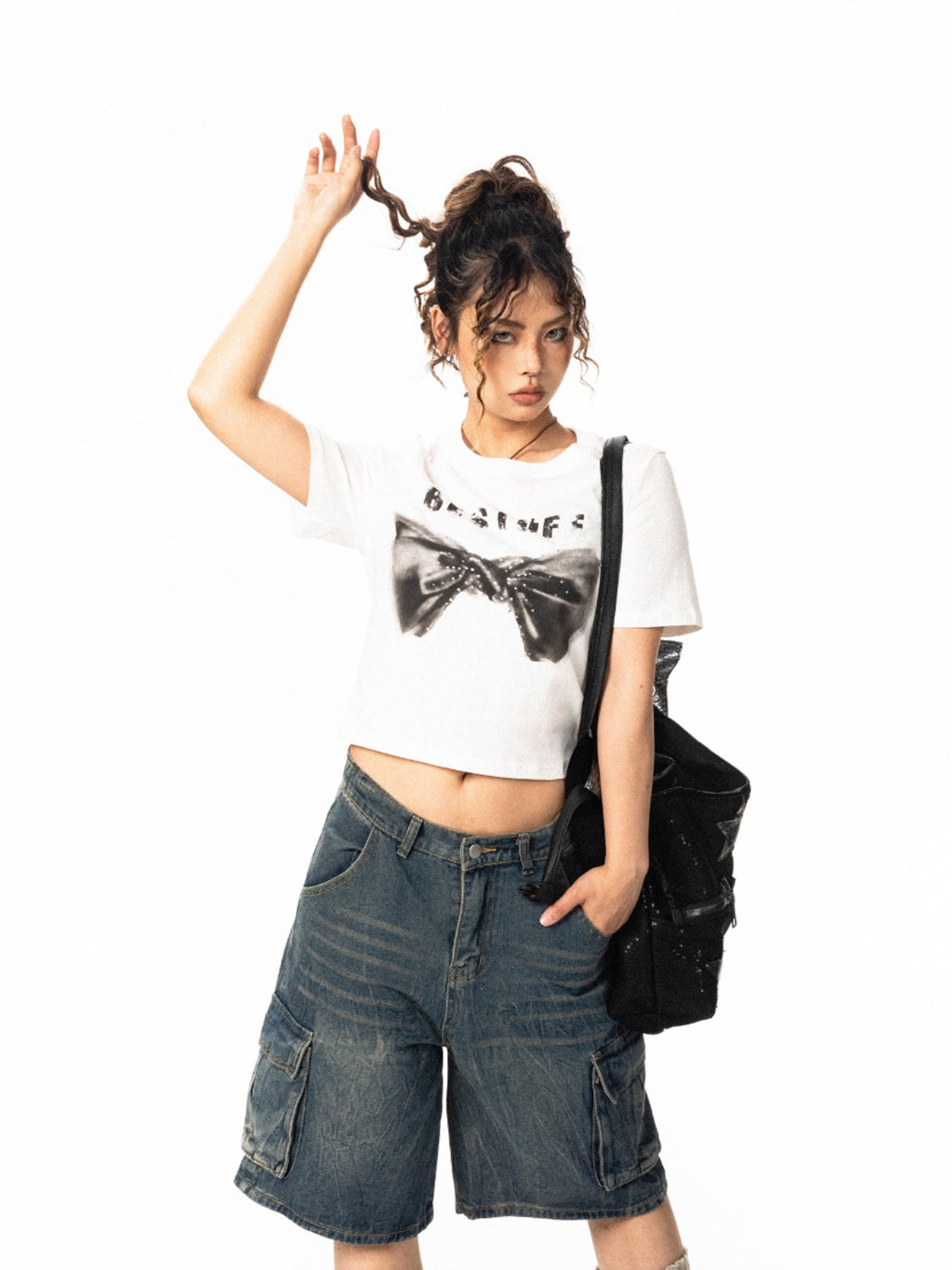 BLACKBB Hot Diamond Bow Print American Basic Retro Slim Fit Women Tee