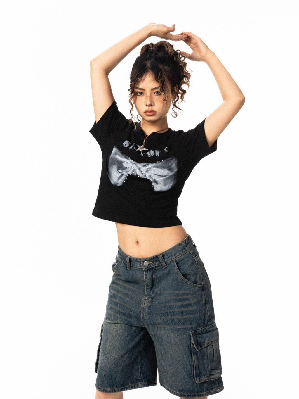 BLACKBB Hot Diamond Bow Print American Basic Retro Slim Fit Women Tee