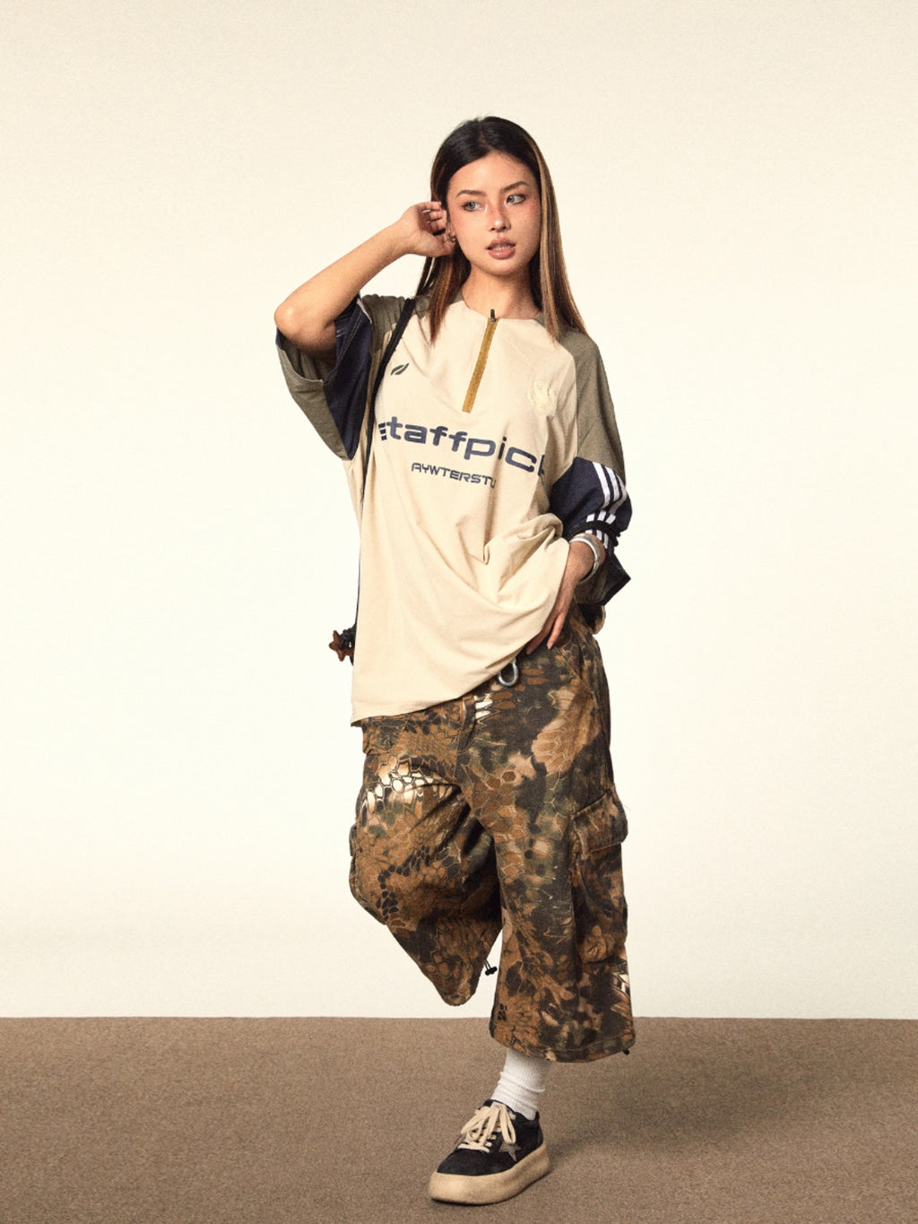 BLACKBB Camouflage Loose Denim Cropped Pants