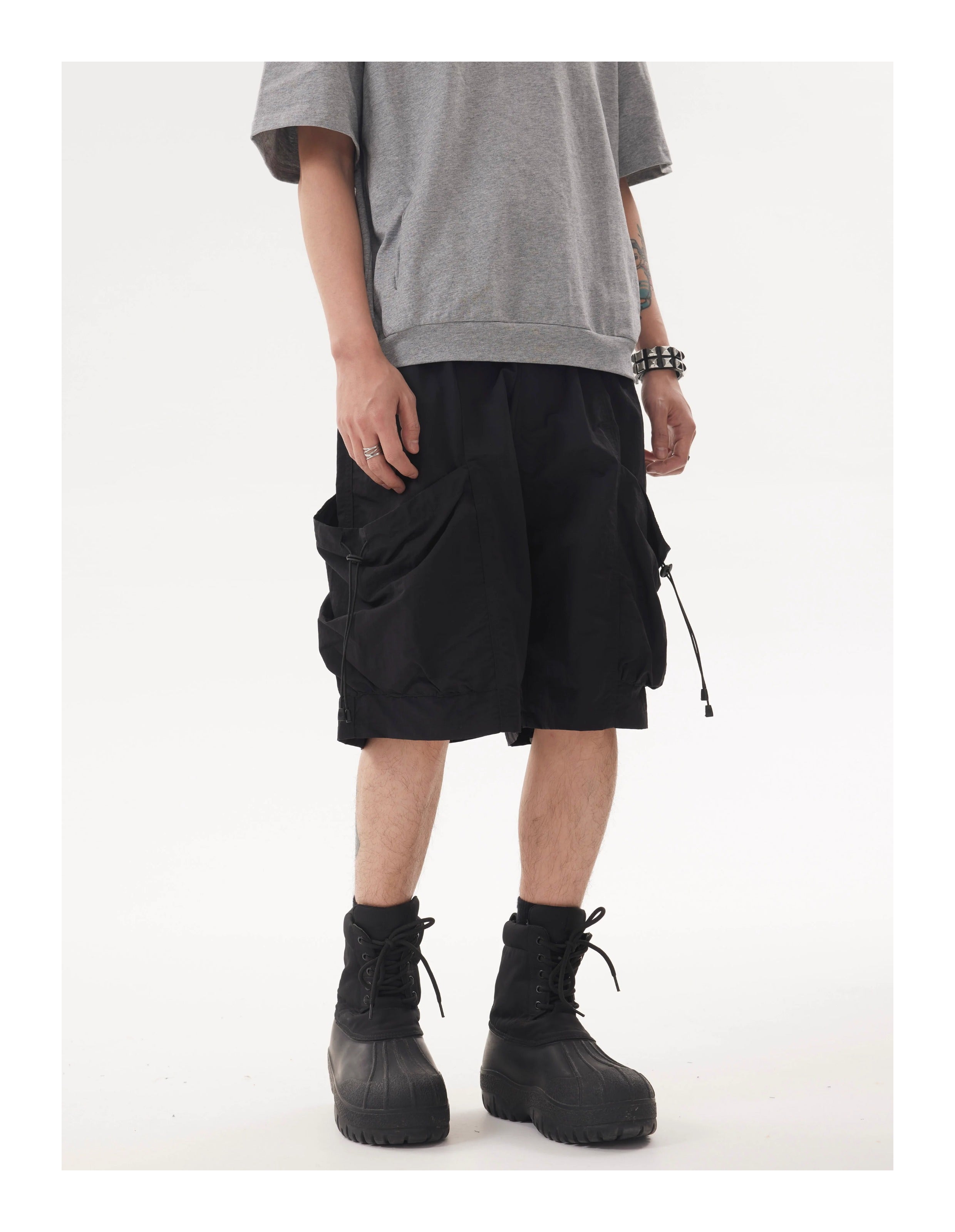 BTSG* Niche Waterproof Wrinkle Fabric Cropped Shorts