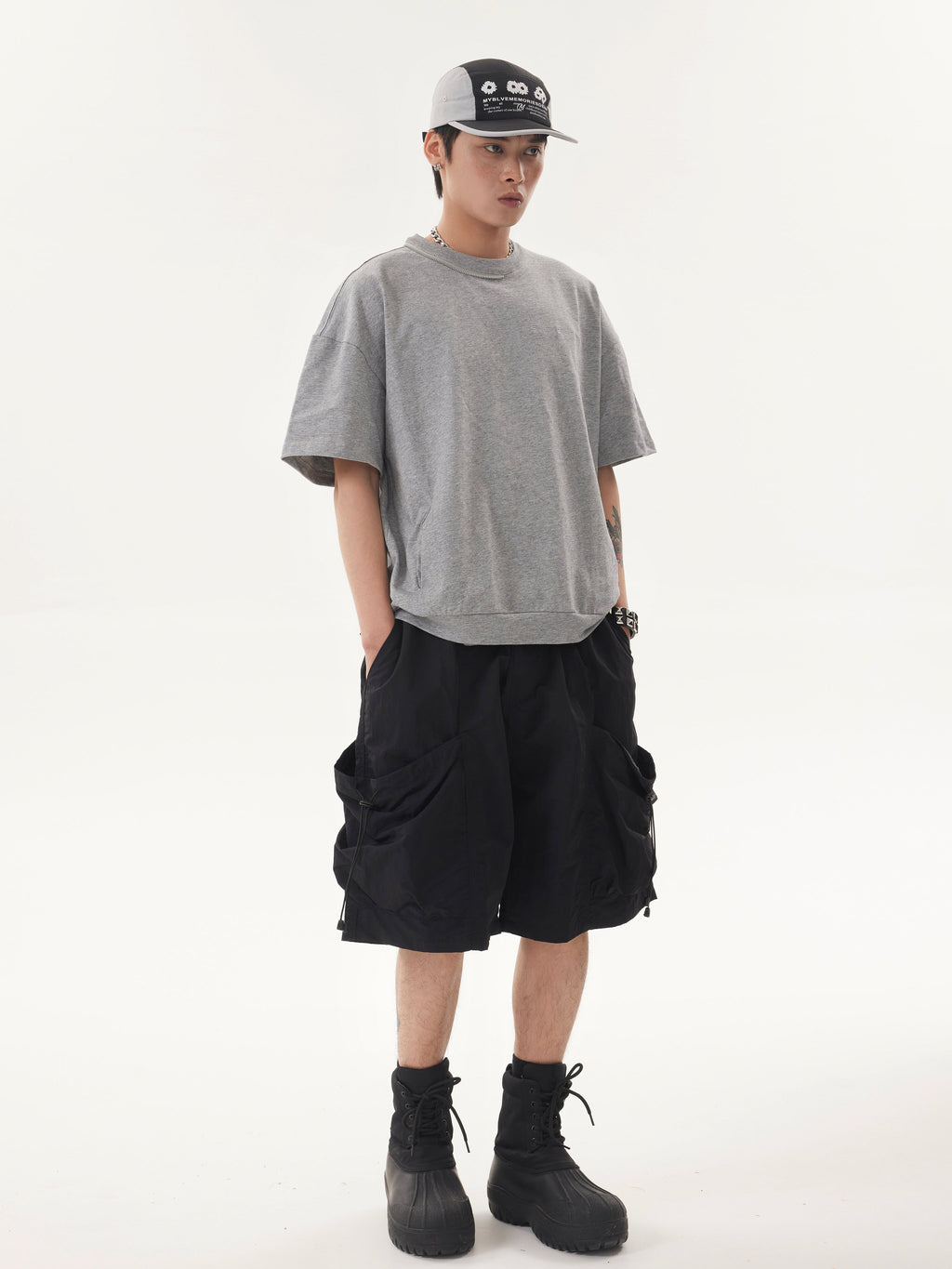 BTSG* Niche Waterproof Wrinkle Fabric Cropped Shorts