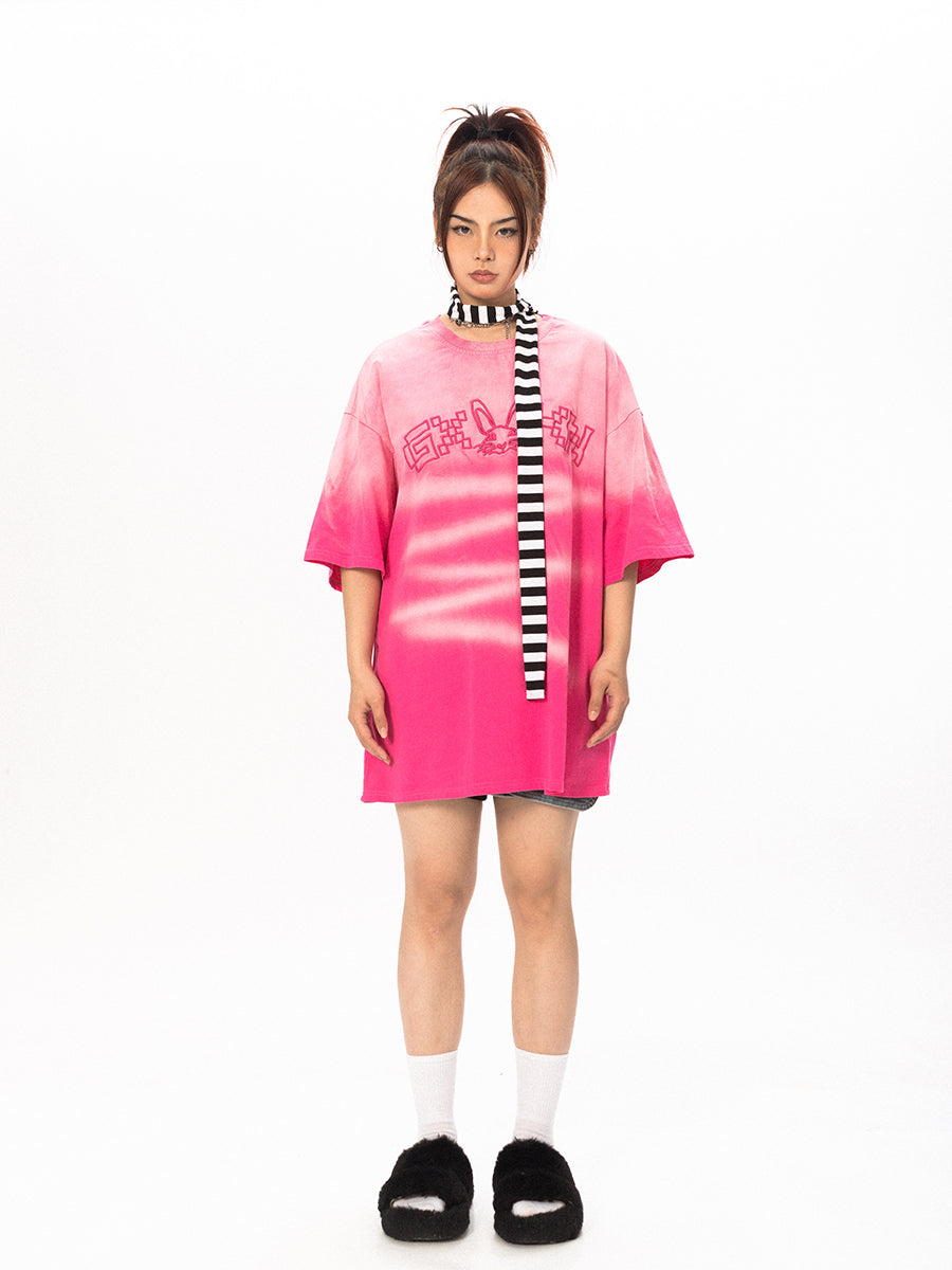 تي شيرت BLACKBB Street Niche مطرز بأكمام قصيرة وتطريز متدرج