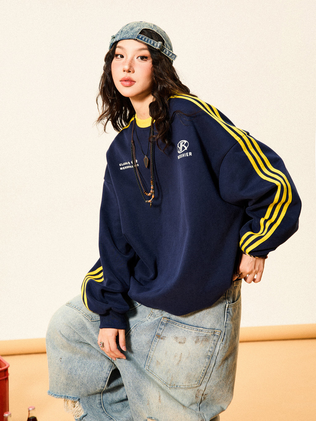 Mershier American Retro Sports Crew Neck Sweatshirt