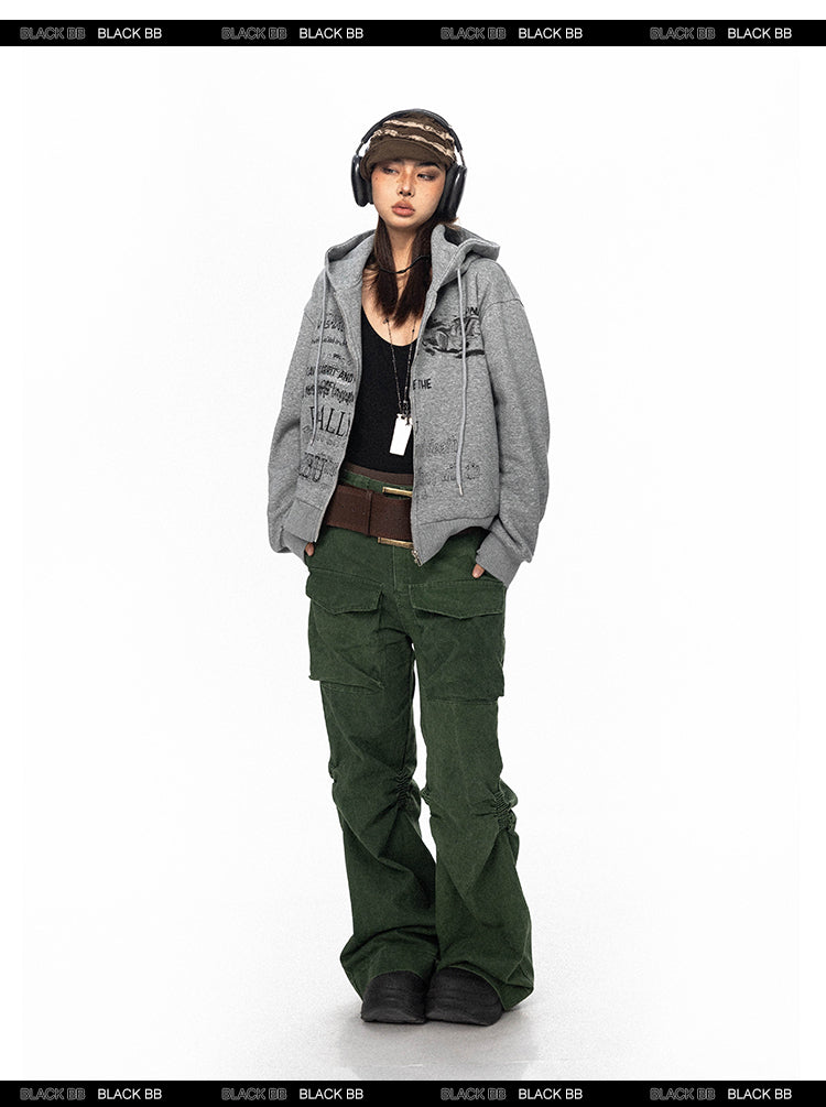 سترة BLACKBB ذات سحاب وطباعة حروف أمريكية قديمة