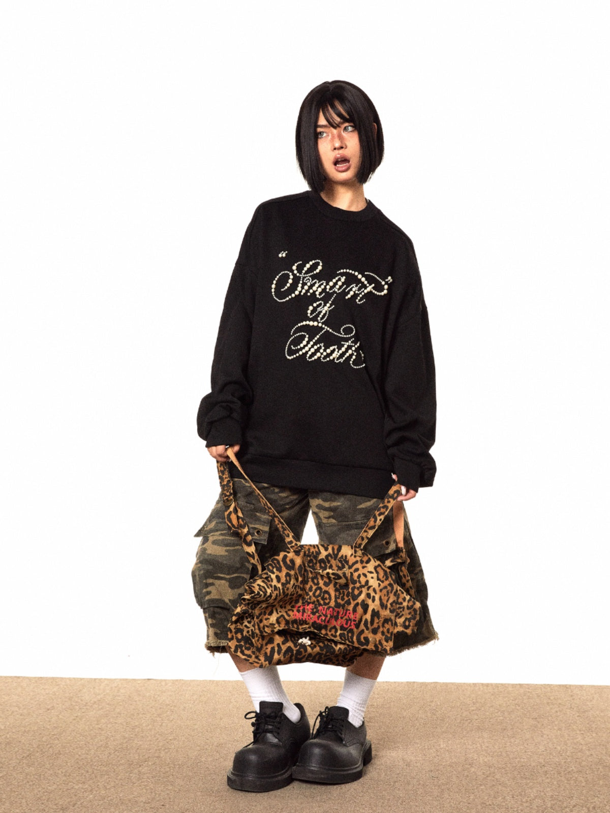 BLACKBB American Three-dimensional Pearl Sweatshirt