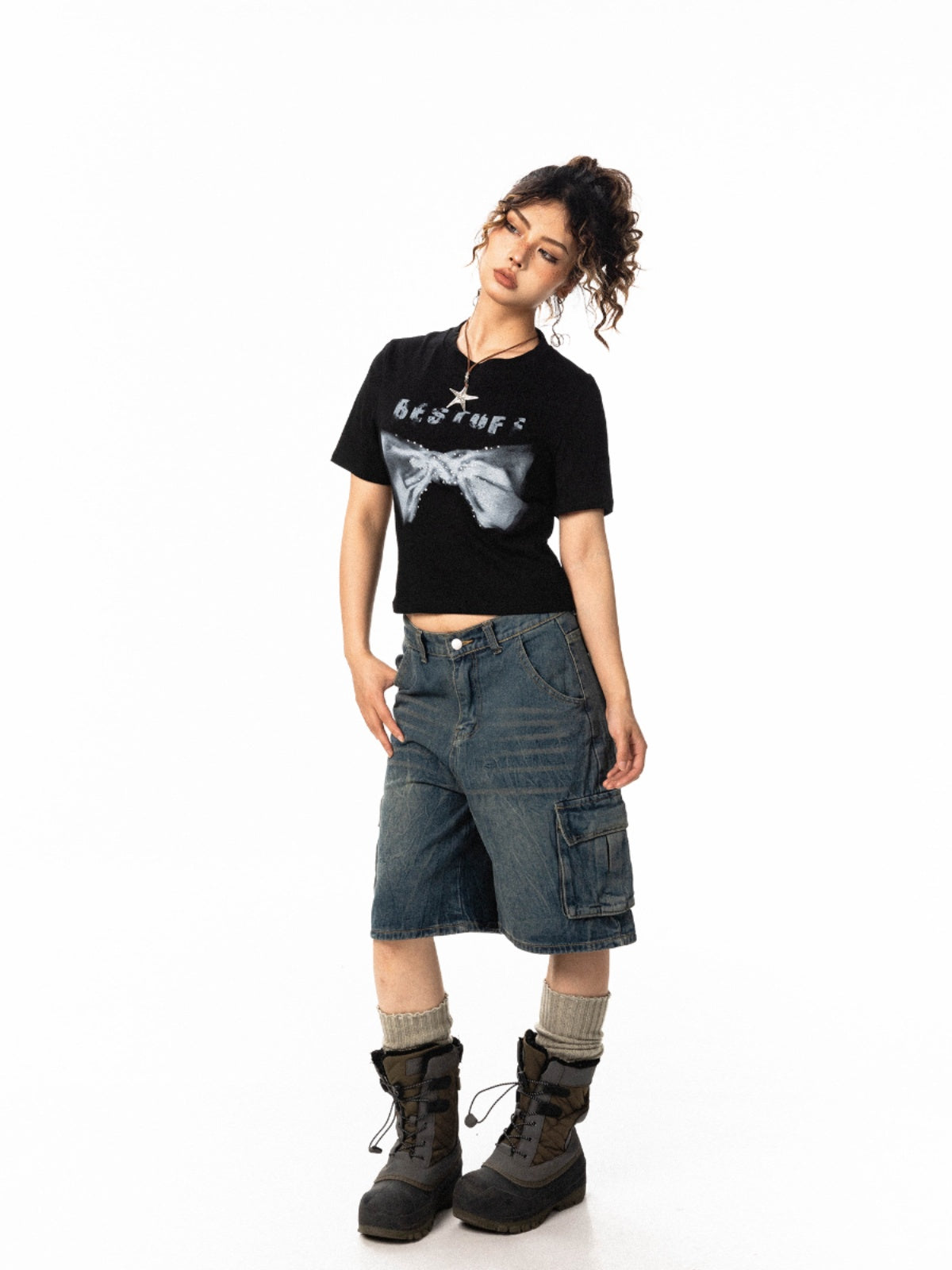 BLACKBB Hot Diamond Bow Print American Basic Retro Slim Fit Women Tee