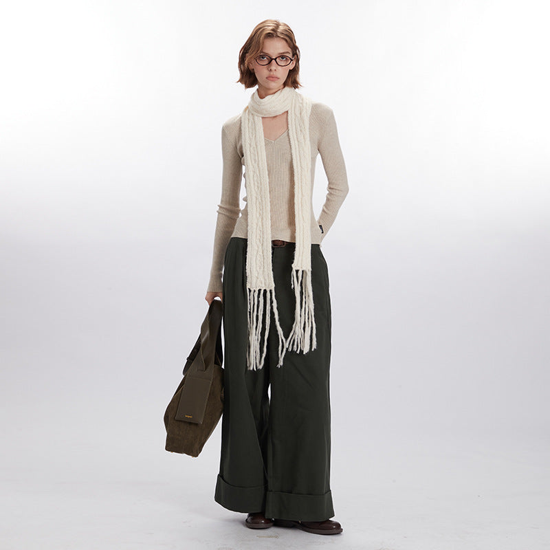 Nariele Slim Waist Long-sleeved Sweater V-Neck Knitwear