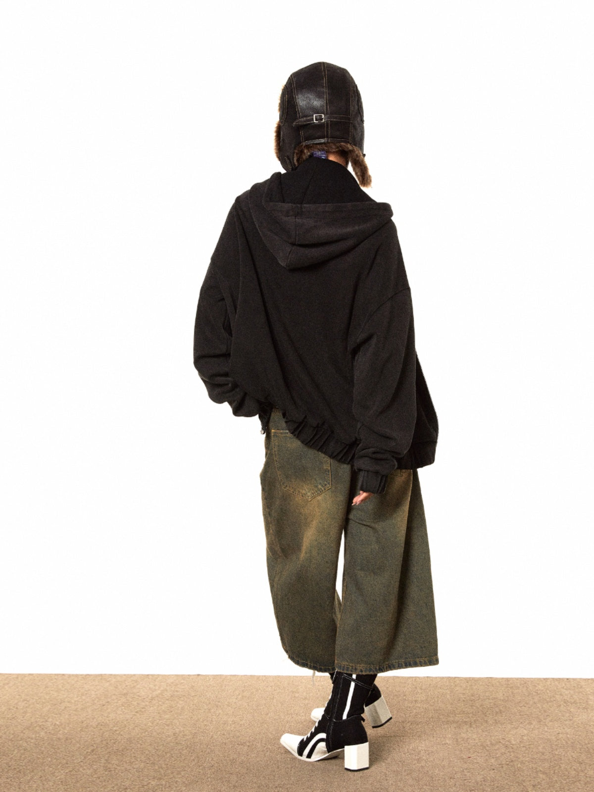 سترة BLACKBB Spice Girl الرياضية ذات اللون المغسول بسحاب