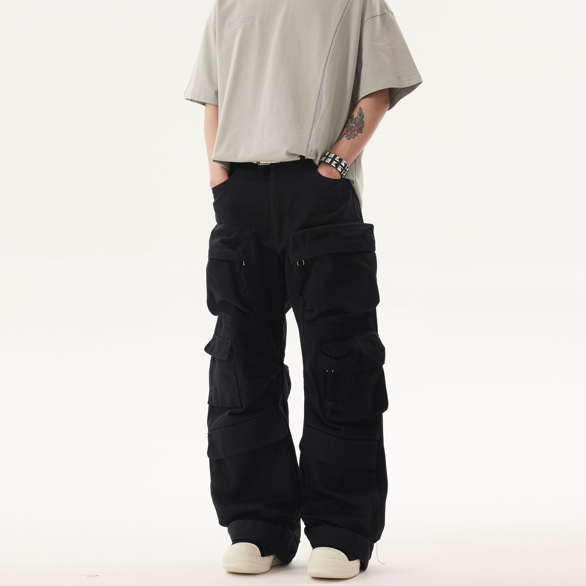 BTSG* Cargo Pants Washed Distressed Jeans