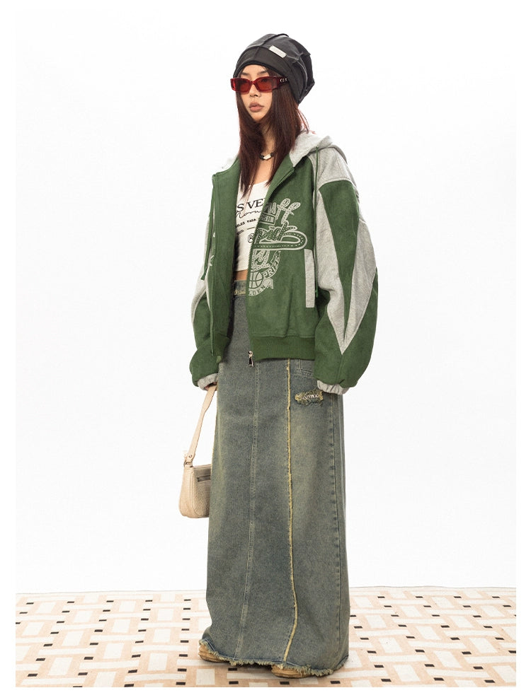 سترة BLACKBB من جلد الغزال المرقعة بغطاء للرأس ومطبوعة بسحاب