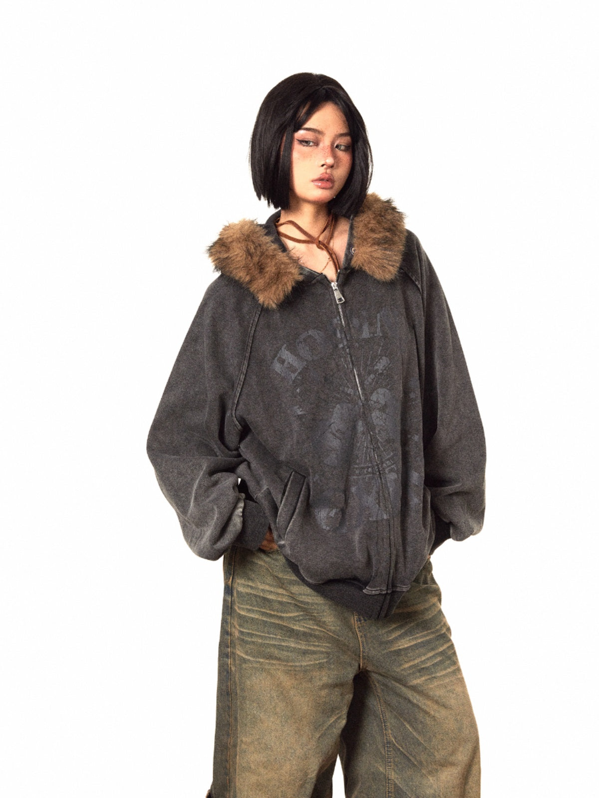 سترة BLACKBB ذات ياقة من الفرو البني الأمريكي بسحاب وطبعة