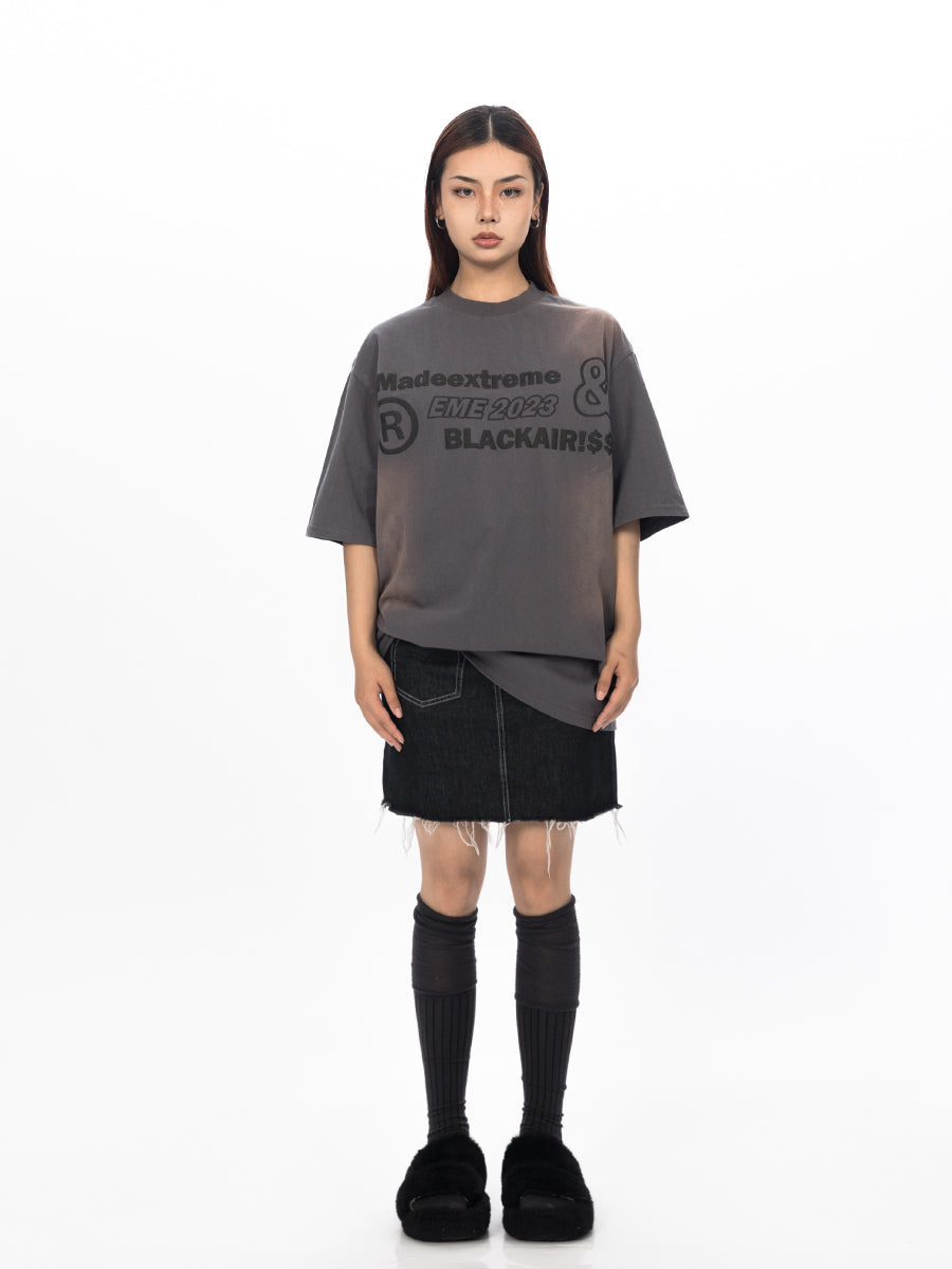 تي شيرت BLACKBB بأكمام قصيرة مطبوع من الأمام والخلف