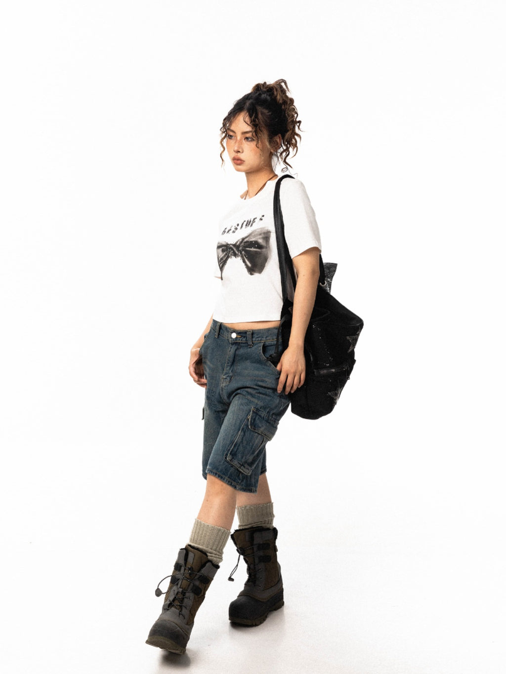 BLACKBB Hot Diamond Bow Print American Basic Retro Slim Fit Women Tee