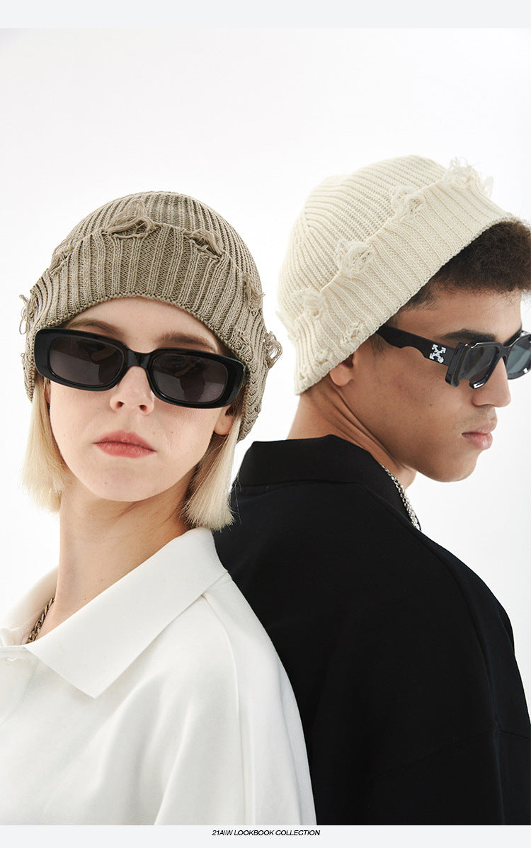 قبعة بوني محبوكة ممزقة من UNF