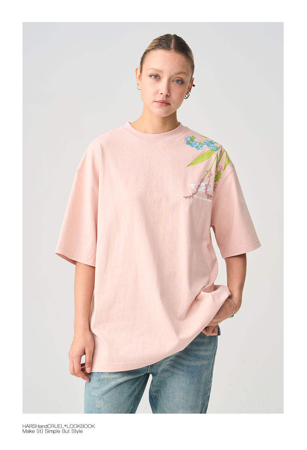 (Clearance) harshandcruel Floral Embroidery Tee