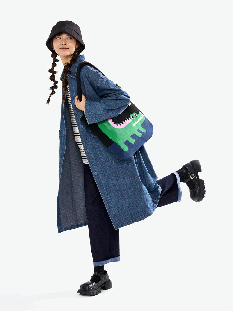 FREEIN's crocodile knit tote bag