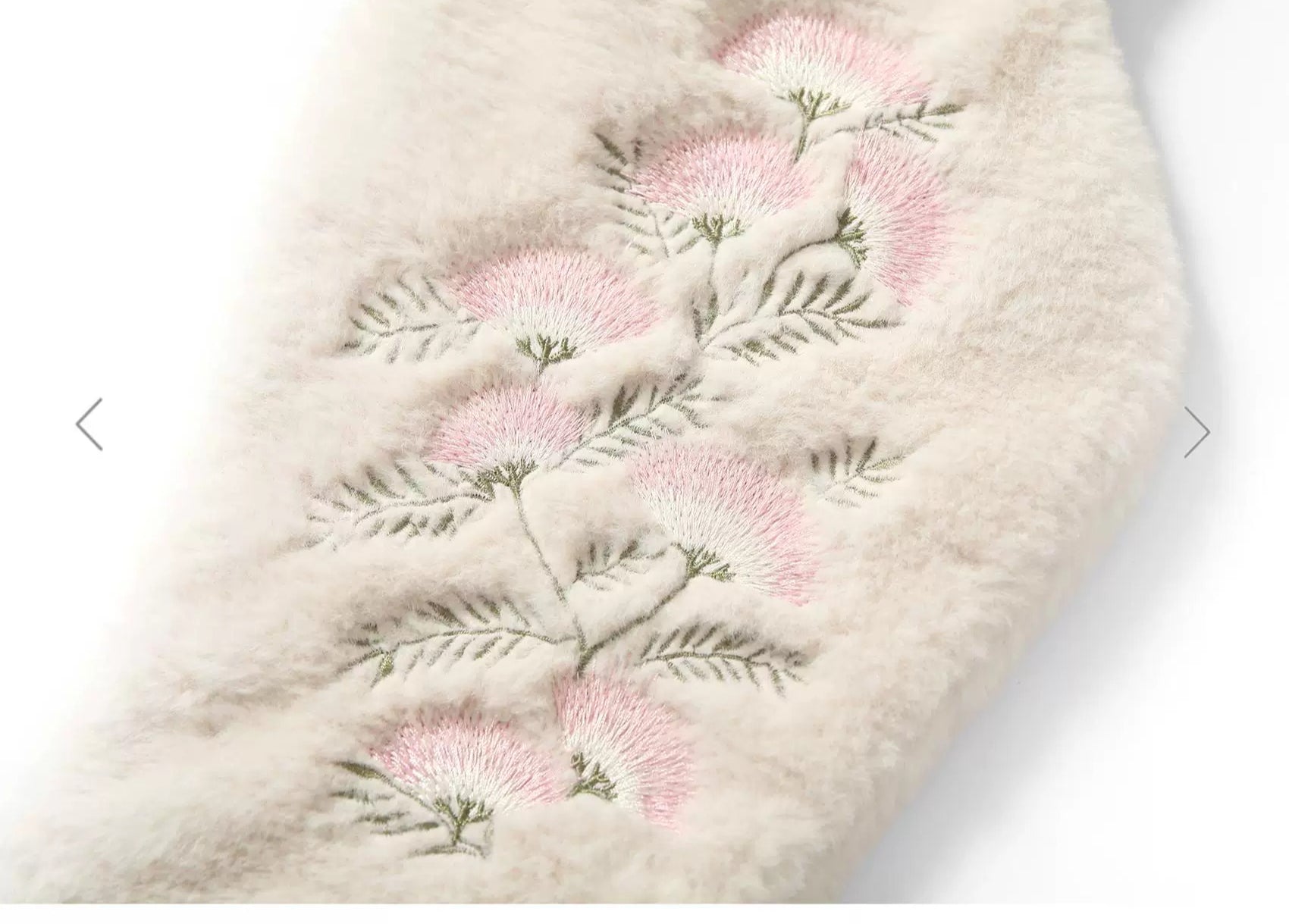 LOUMUTAKU Vine Bamboo Flower Embroidered Fluff Tote Bag
