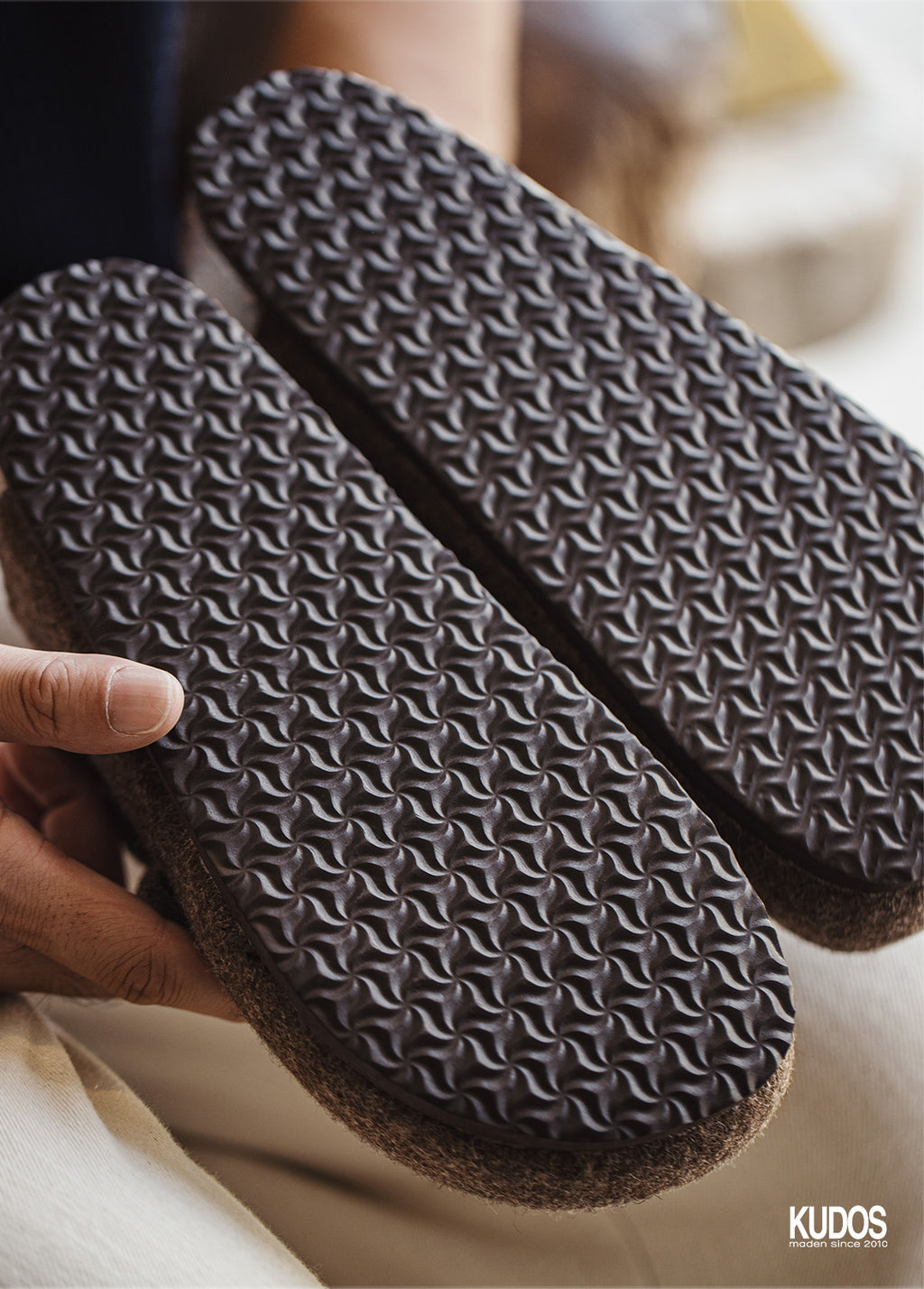 (Clearance) Madden MOCHA wool Clogs