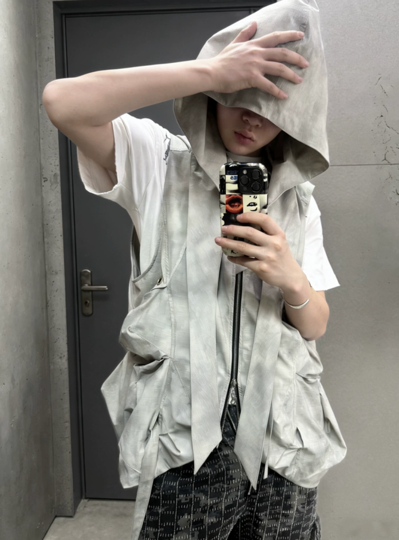 RELABEL Detachable and Assembled Multi-piercing Vest