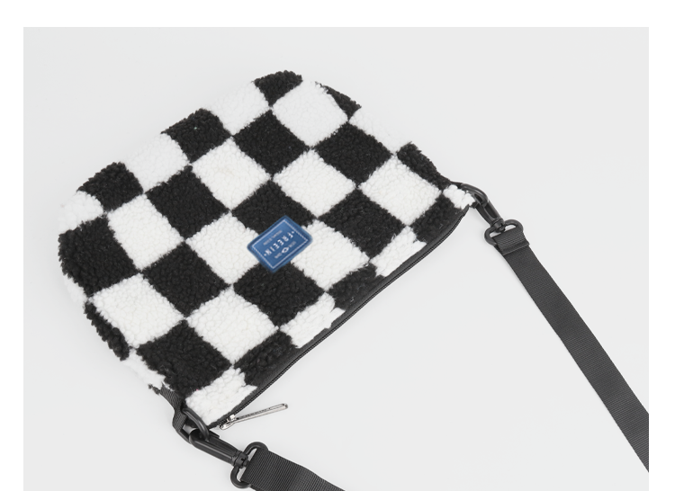 FREEIN original lamb's wool Plaid crossbody bag