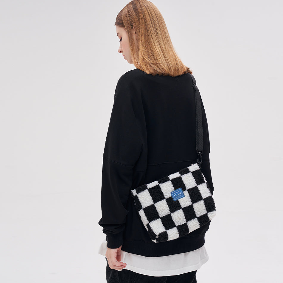 FREEIN original lamb's wool Plaid crossbody bag