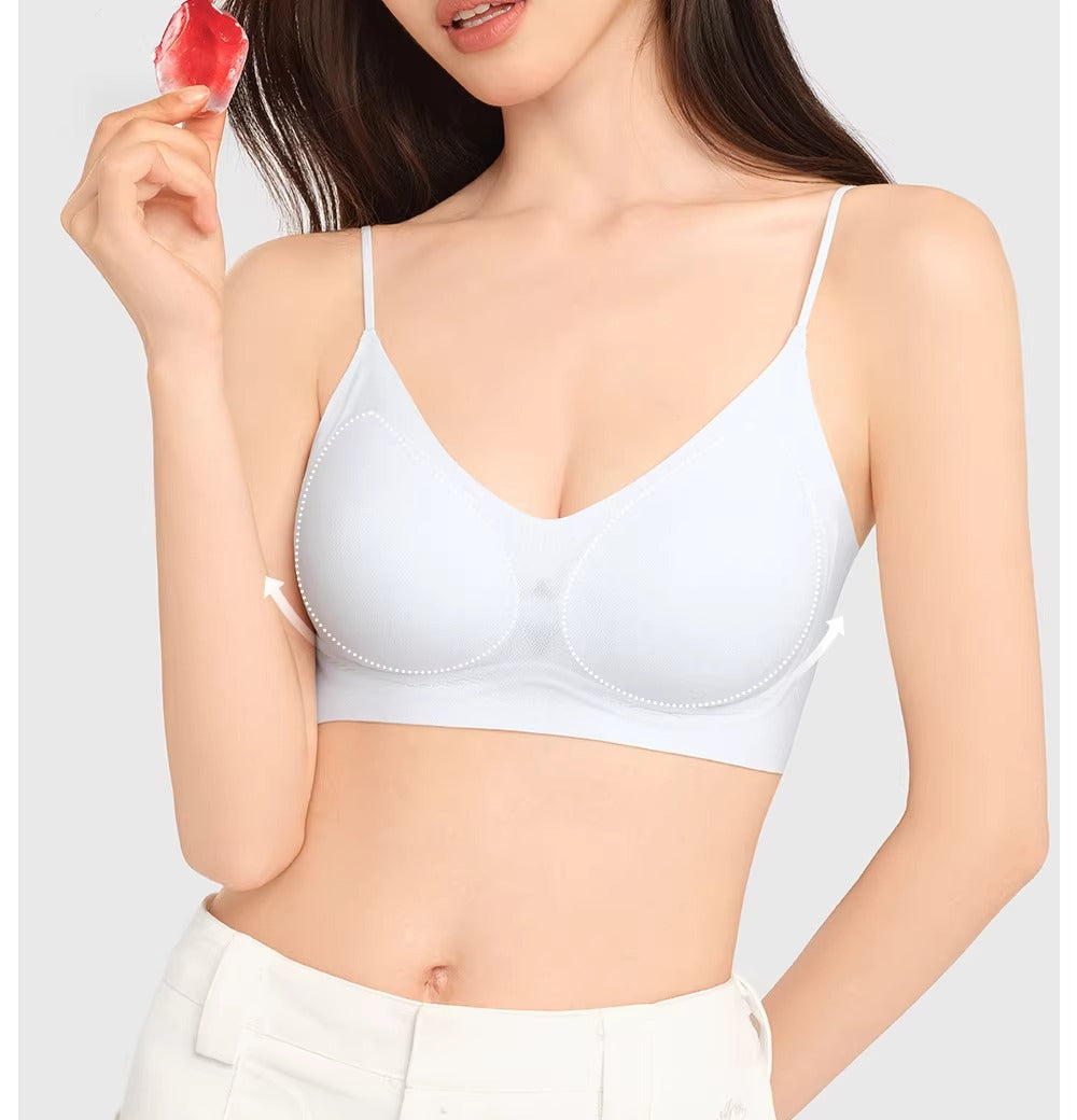 Secret World Traceless Gathering Skinny Strap Bra