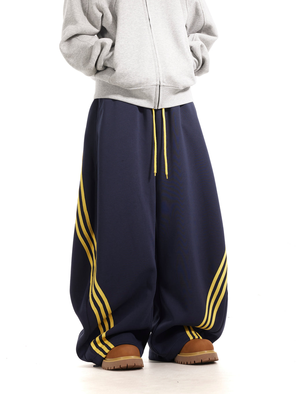 BTSG three-bar striped draped scimitar sweatpants