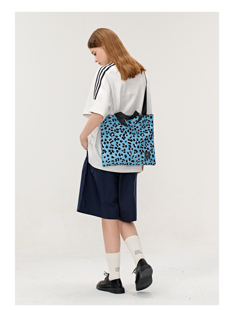 FREEIN leopard print tote bag