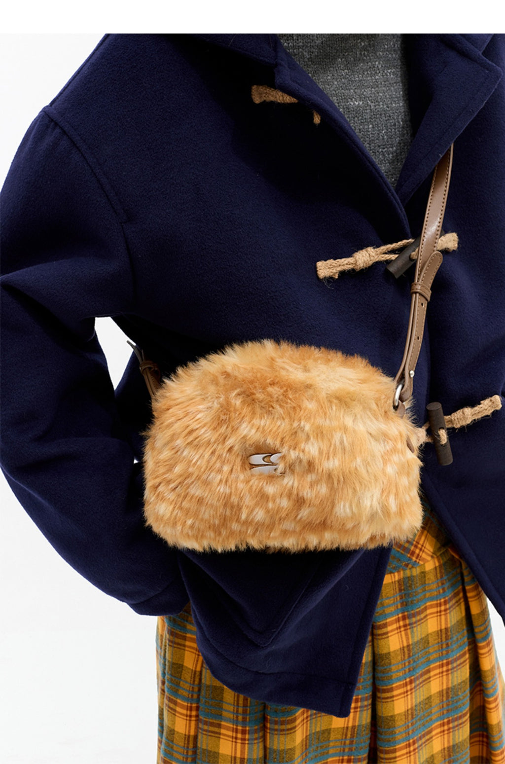 CryingCenter Fawn Fur Boston Packet Crying Center