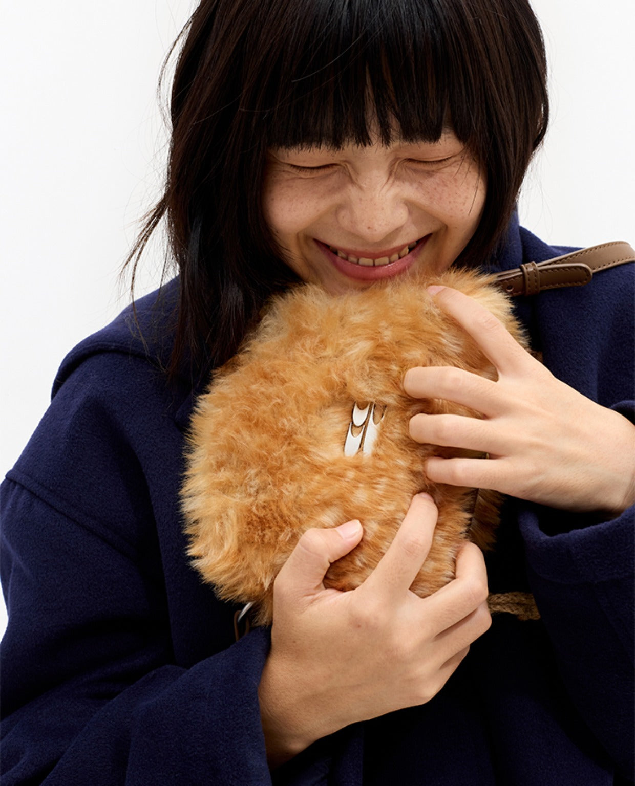 CryingCenter Fawn Fur Boston Packet Crying Center