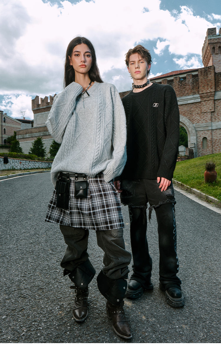 FORNINES Lazy Twisted Crew Neck Sweater