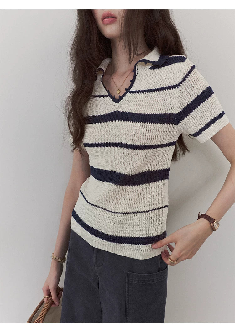VOOE V-neck Contrasting Striped Knitted Front Shoulder Tee