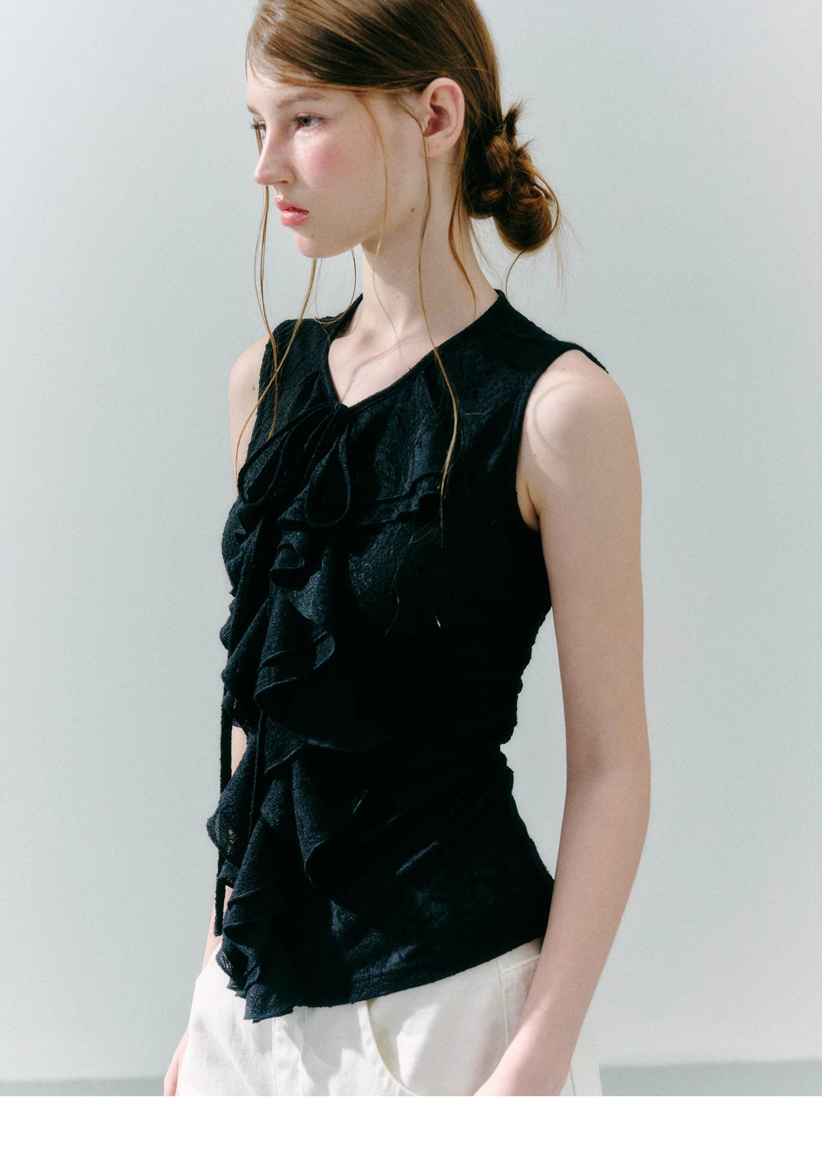 LOST FOREST Lace Lotus Leaf Slim Fit Vest