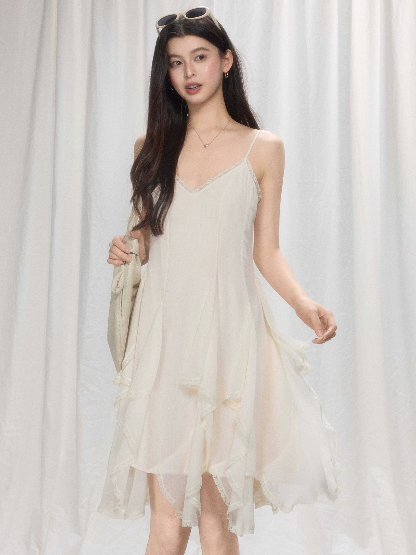TYANG Irregular Lace Suspender Dress