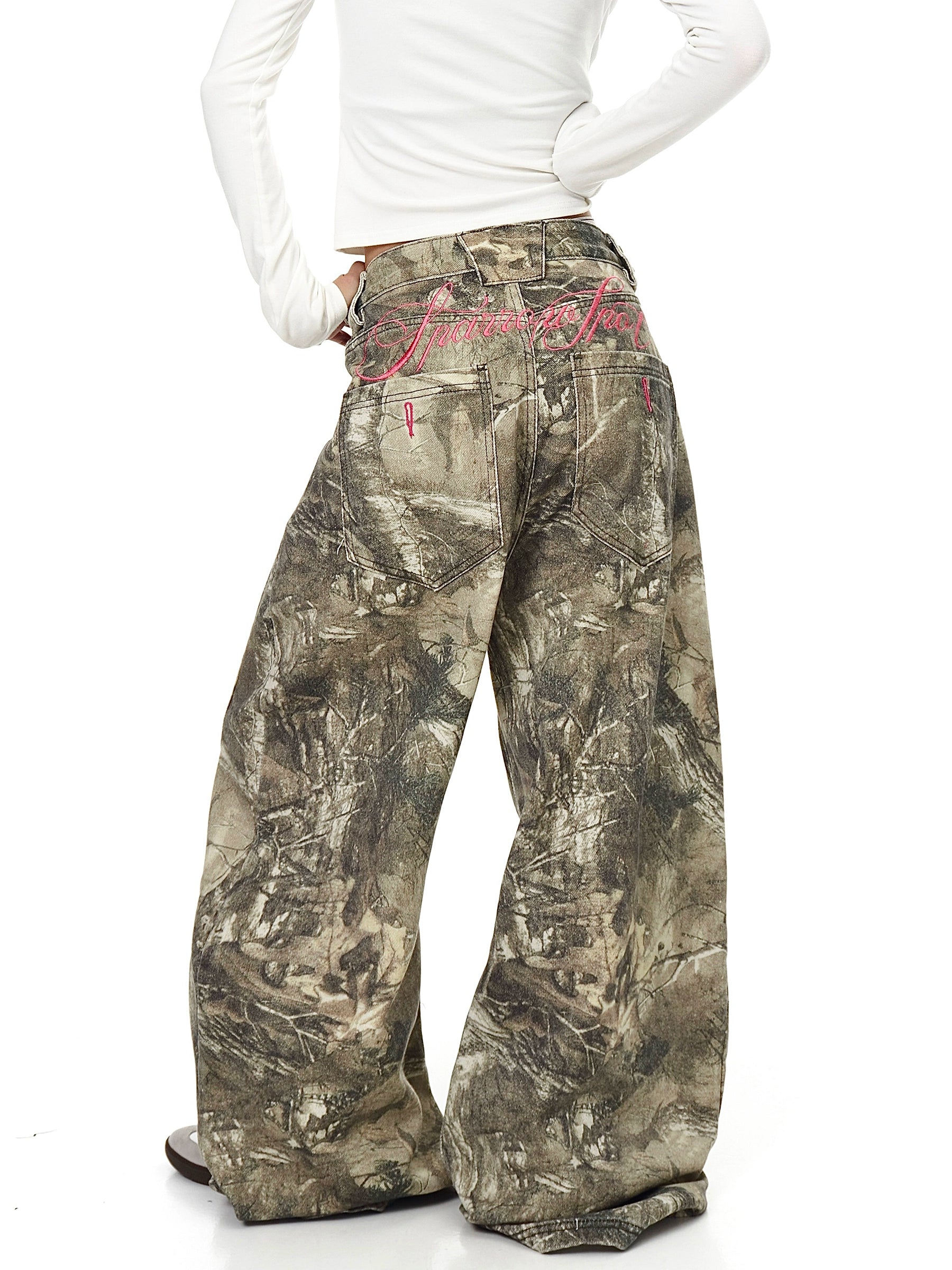 BLACKLISTS Vintage Alphabet Embroidered Twig Camouflage Jeans