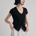 JCAESAR Versatile V-neck Half-open Tee