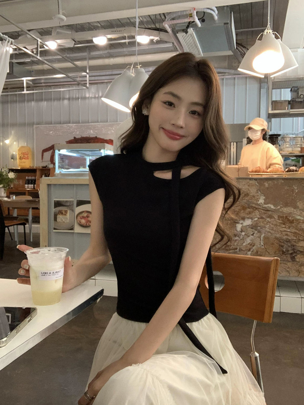 Pusumede Streamer Hollow Temperament Tee
